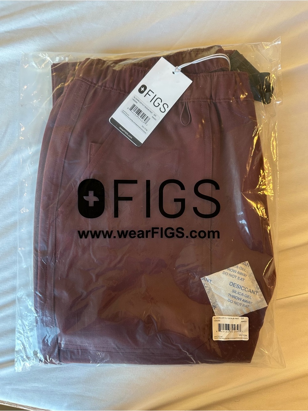 NWT FIGS Cairo Cargo Zip Fly Scrub Pants Size Small Regular Dark Brown